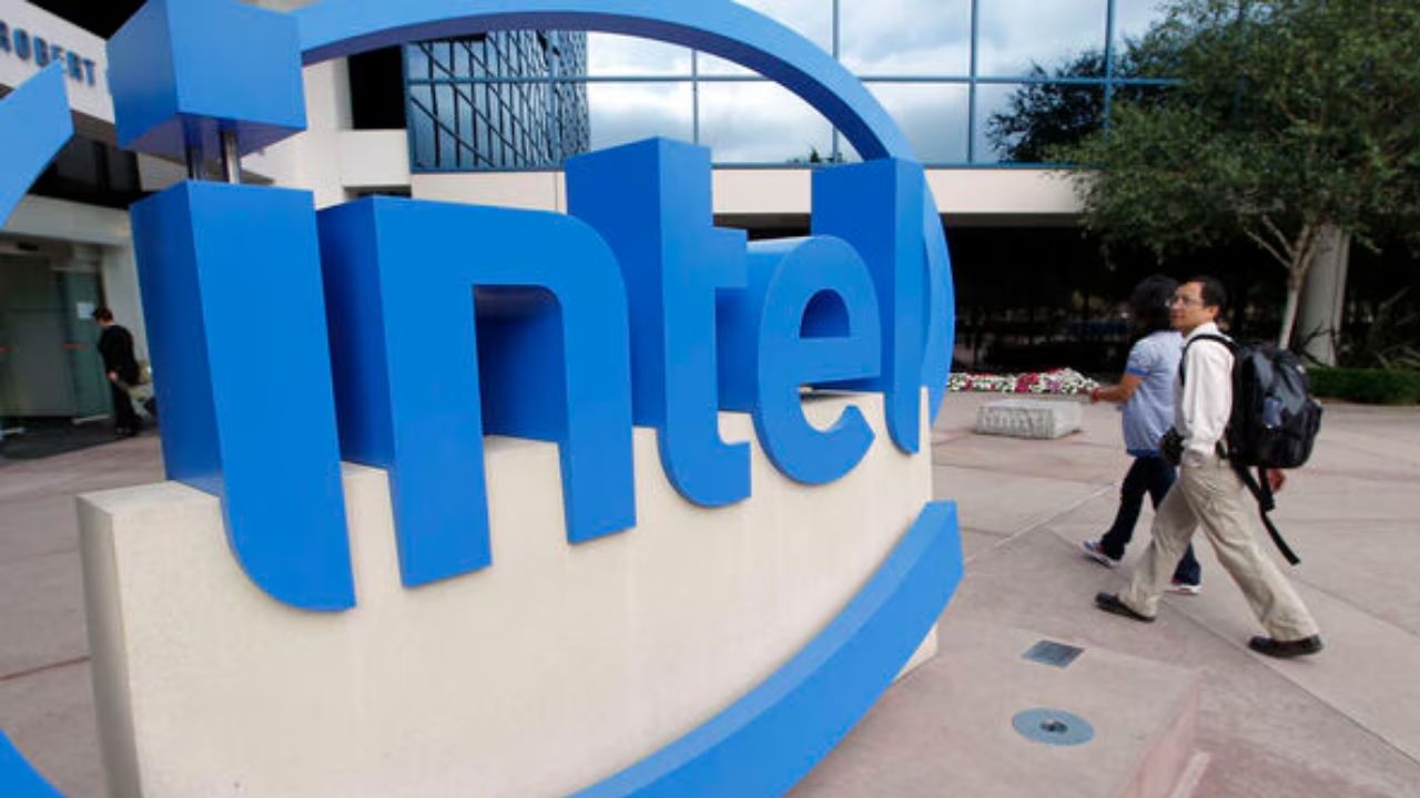 Intel Corp Shares Gain 8% On Nasdaq Over Potential Takeover Speculations